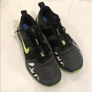 Nike Varsity Compete TR 2 black/green 10